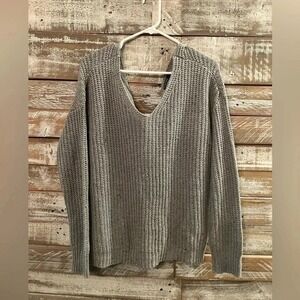Solutions women's long sleeved gray sweater S‎